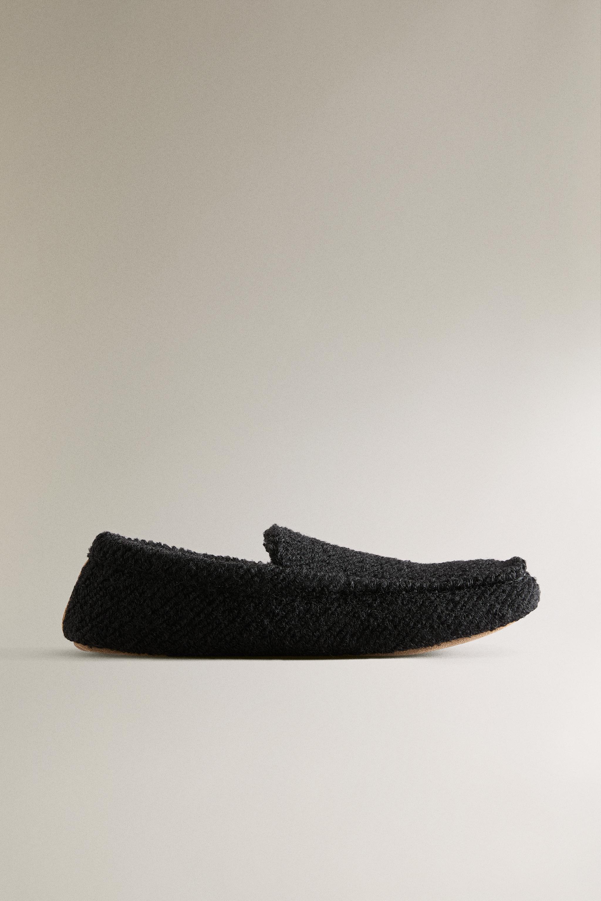 WARM LOAFERS WITH LEATHER SOLE